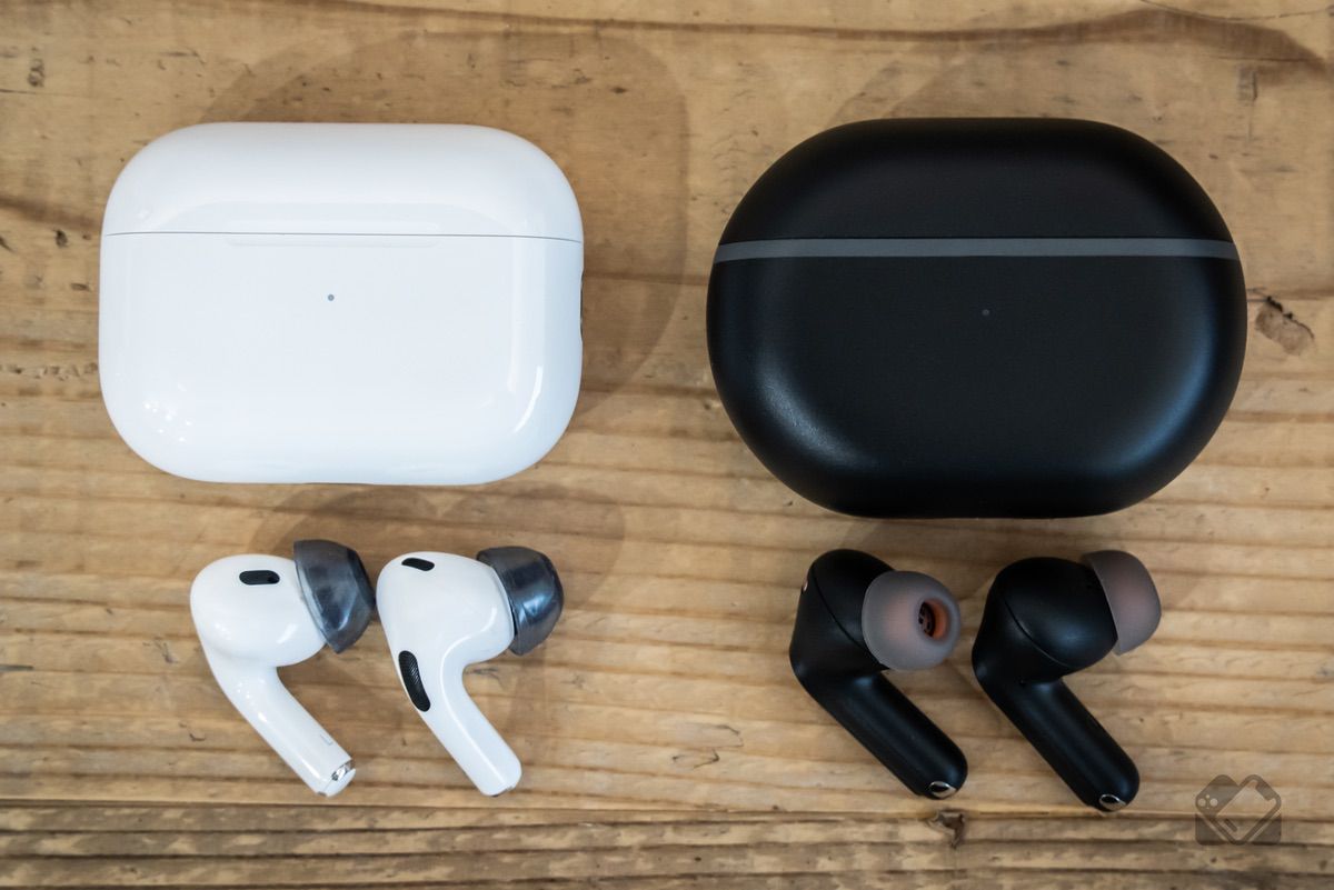 AirPod Pro（第2世代）とSOUNDPEATS Capsule3 Proのサイズ比較